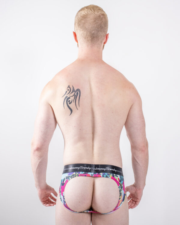 magazine Jockstrap atras